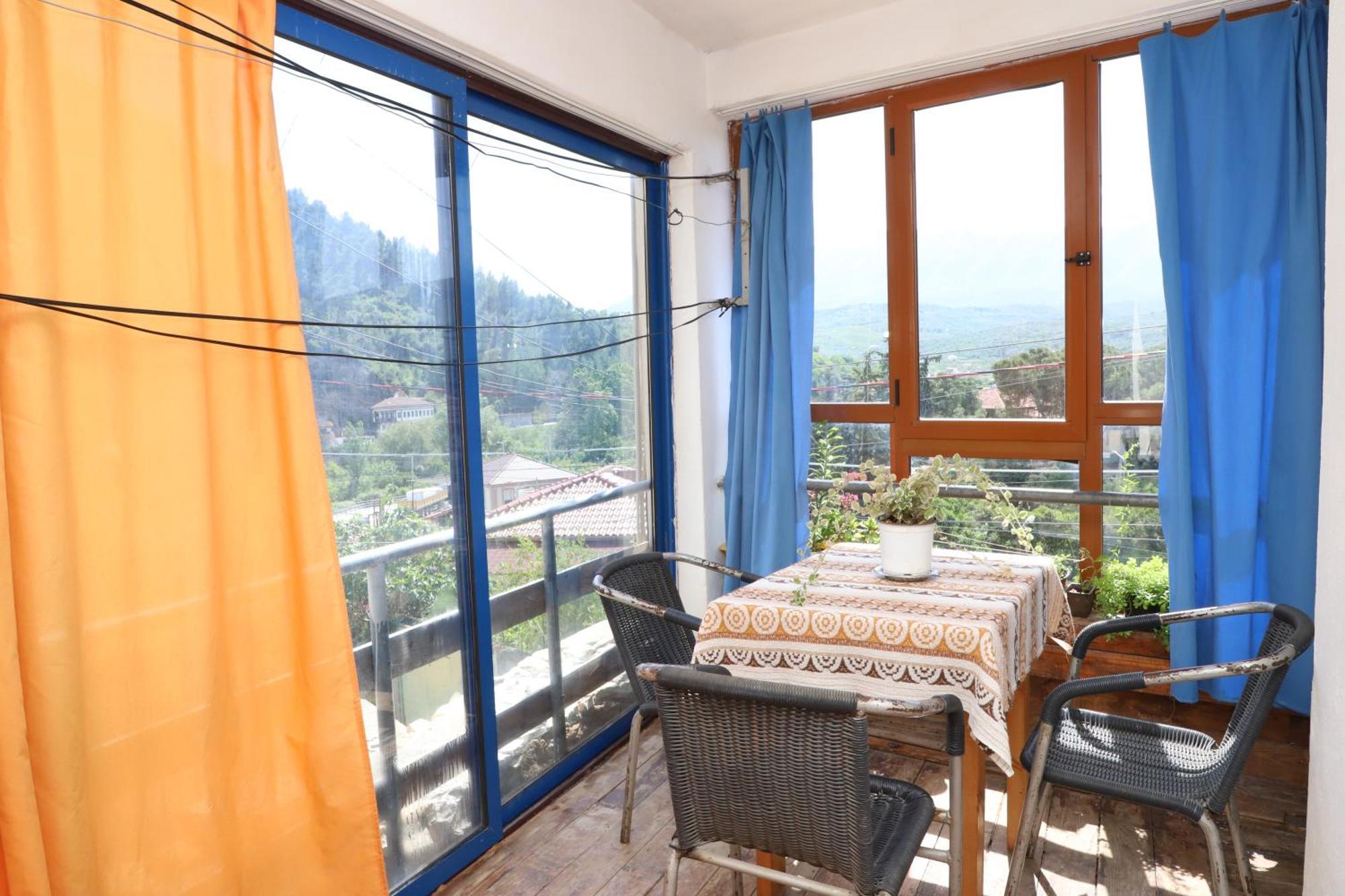 Elvi Aerd Apartment Berat Bagian luar foto